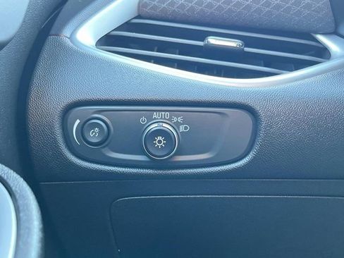 Used 2023 Chevrolet Malibu LT image 22