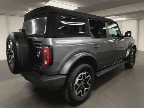 Used 2024 Ford Bronco Outer Banks AWD/4WD image 8
