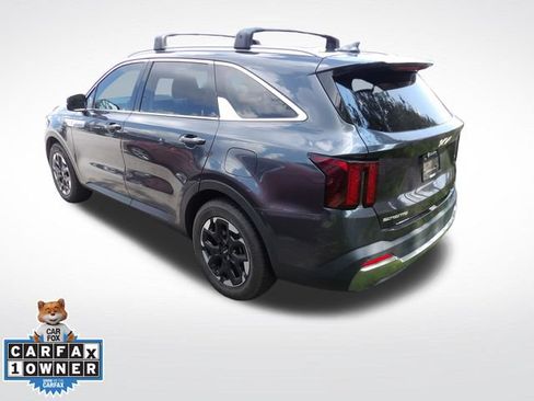 Used 2024 Kia Sorento S w/ Panoramic Sunroof Package FWD image 11