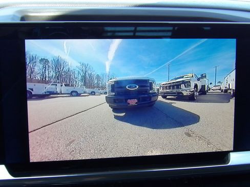 Used 2024 Chevrolet Silverado 2500 LT w/ Convenience Package image 24