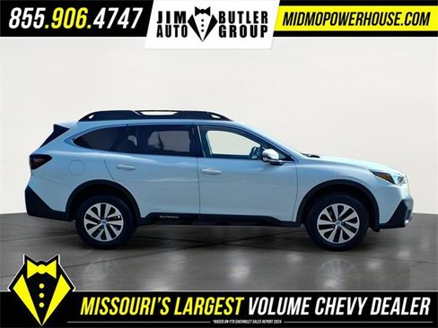 Used 2020 Subaru Outback Premium image 27