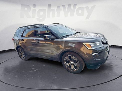 Used 2018 Ford Explorer Sport w/ Equipment Group 401A image 7
