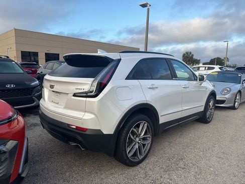 Used 2019 Cadillac XT4 Sport image 2
