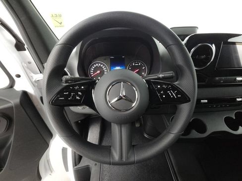 Used 2026 Mercedes-Benz Sprinter 2500 image 11