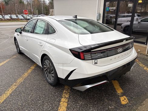 New 2025 Hyundai Sonata SEL image 2