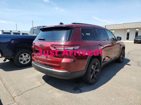Used 2021 Jeep Grand Cherokee L Laredo AWD/4WD image 5