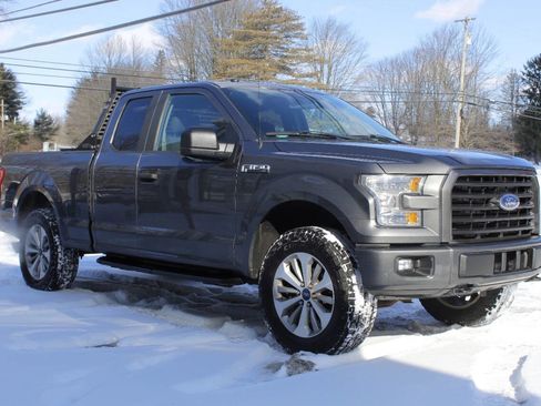Used 2017 Ford F150 XL w/ Equipment Group 101A Mid image 16