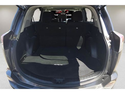 Used 2017 Toyota RAV4 XLE w/ Plus Special Value Package AWD/4WD image 19