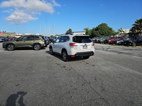 Used 2019 Subaru Forester Limited w/ Popular Package #3 image 5