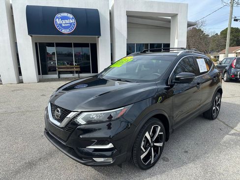 Used 2022 Nissan Rogue Sport SL w/ Premium Package image 1