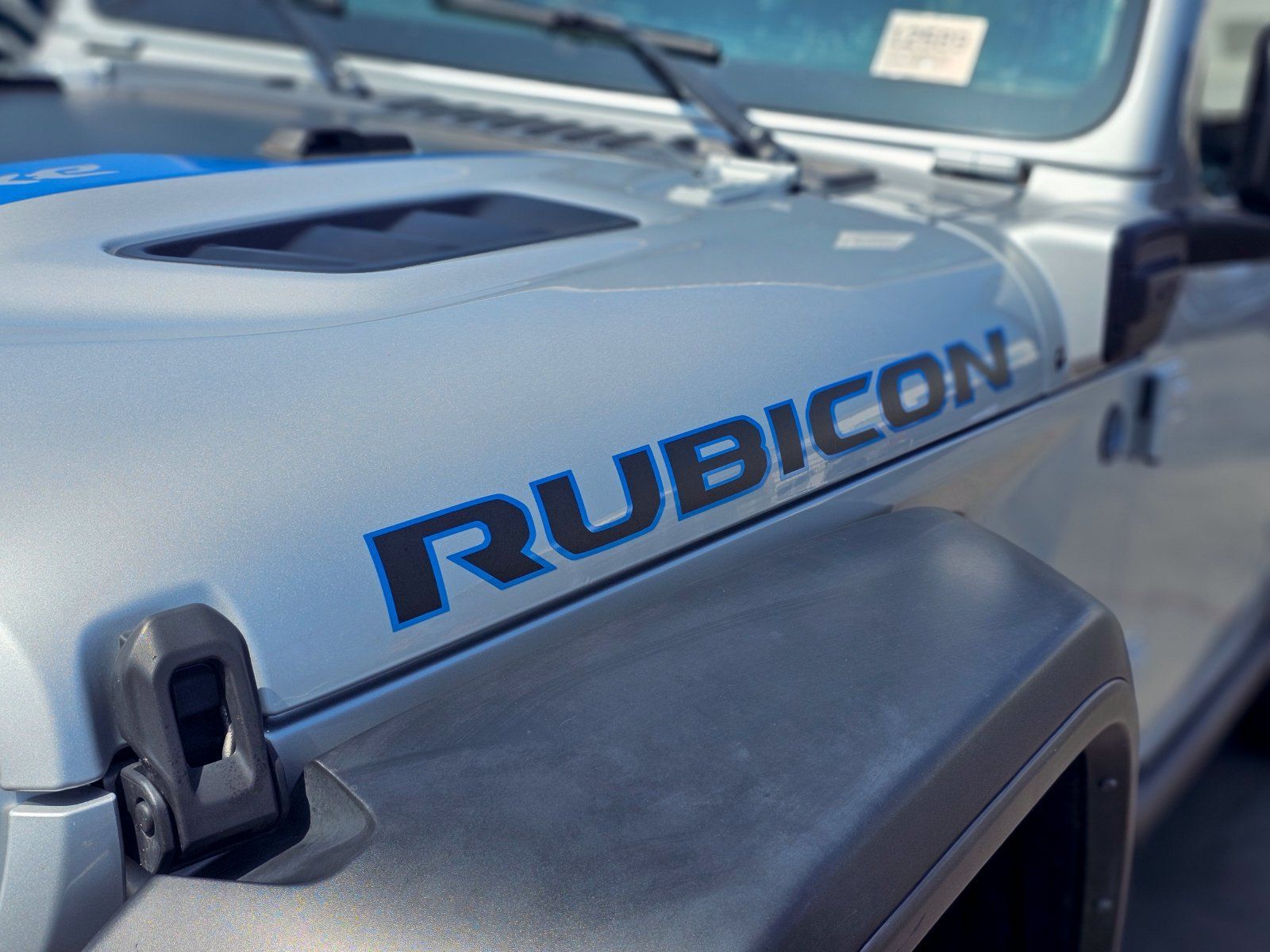 Used 2024 Jeep Wrangler Unlimited Rubicon 4xe AWD/4WD image 13