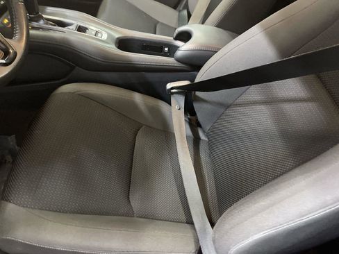 Used 2022 Honda HR-V Sport image 11