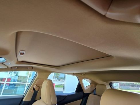 Used 2025 Lexus NX 250 FWD w/ Premium Package image 7