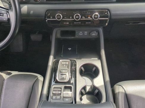 Used 2023 Honda Pilot EX-L image 16