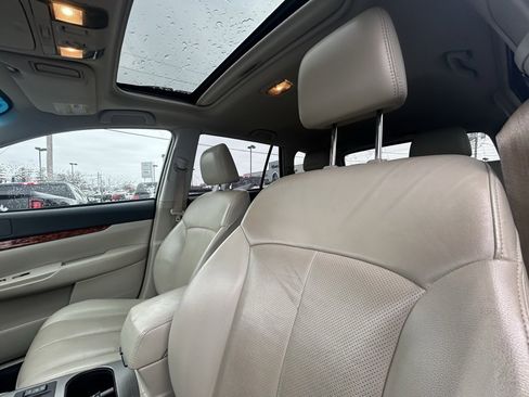 Used 2011 Subaru Outback 2.5i Limited image 14