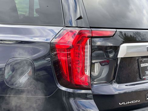 Used 2024 GMC Yukon Denali image 8