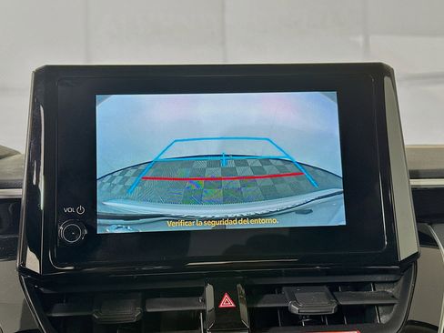 Used 2025 Toyota Corolla LE image 24