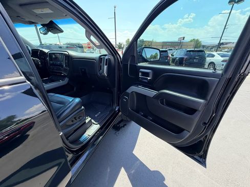 Used 2018 Chevrolet Silverado 1500 LTZ Z71 w/ LTZ Plus Package AWD/4WD image 25