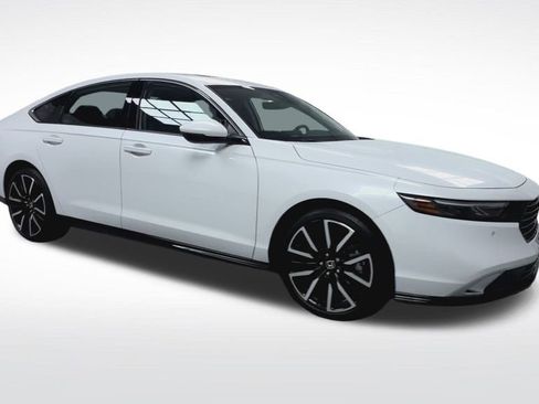 Certified 2024 Honda Accord Touring image 2