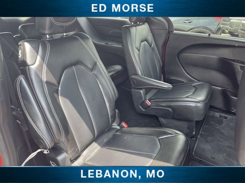 Used 2025 Chrysler Pacifica Select FWD image 25