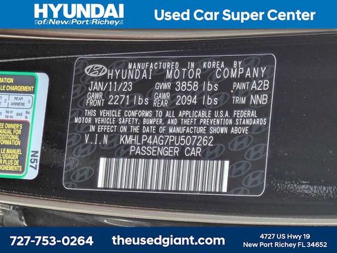 Certified 2023 Hyundai Elantra Limited FWD image 37