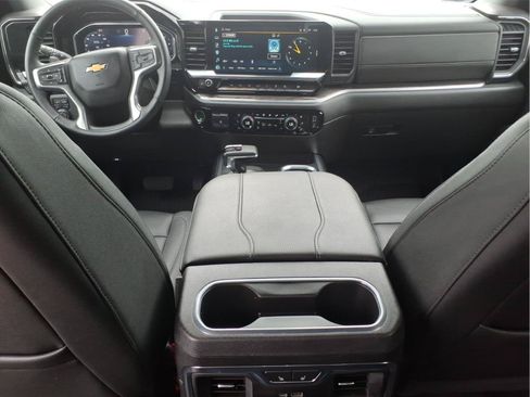 Used 2025 Chevrolet Silverado 1500 LTZ AWD/4WD image 13