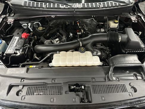 Used 2024 Ford Expedition Limited AWD/4WD image 41