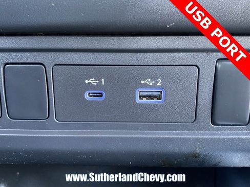 Used 2024 Nissan Frontier SV image 30