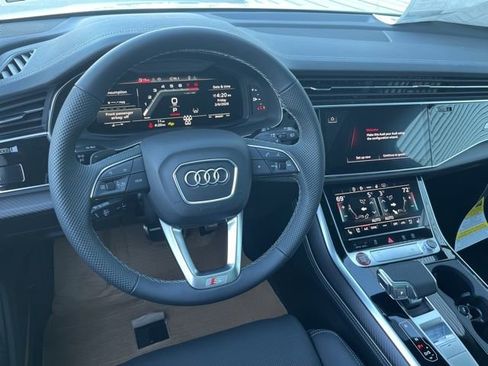 New 2026 Audi SQ7 Premium Plus image 37