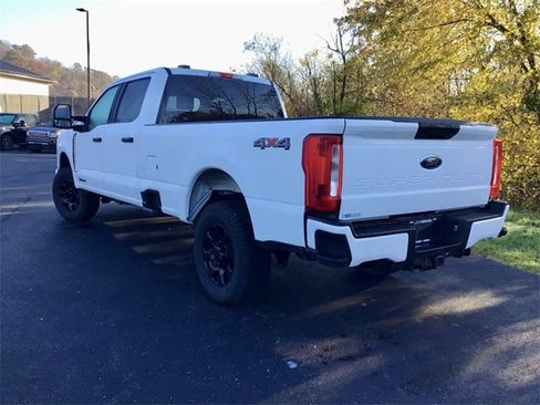 Used 2023 Ford F250 XLT image 7