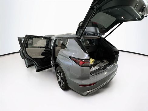 New 2026 Mitsubishi Outlander SEL FWD image 39