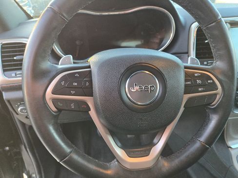 Used 2017 Jeep Grand Cherokee Laredo w/ Quick Order Package 2BE image 12