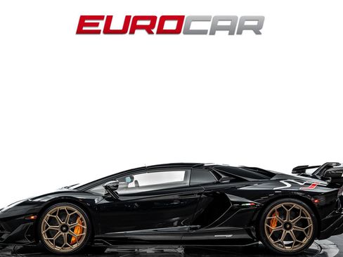 Used 2021 Lamborghini Aventador SVJ AWD/4WD image 3