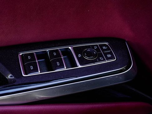 Used 2026 Cadillac Escalade Luxury w/ Touring Package AWD/4WD image 40