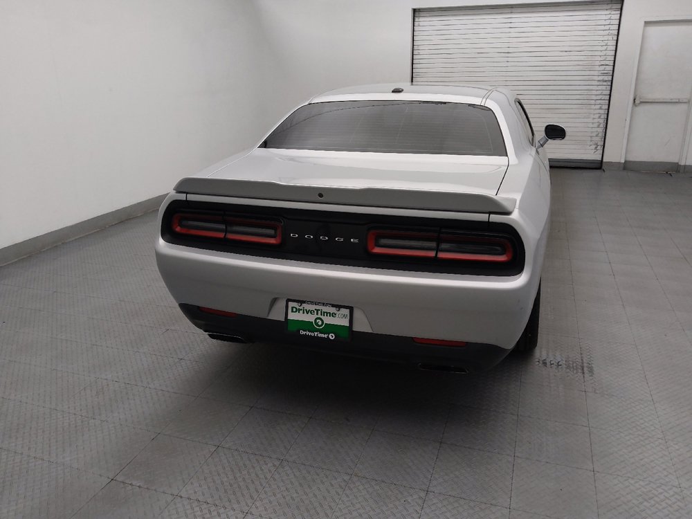 Used 2020 Dodge Challenger R/T RWD image 7
