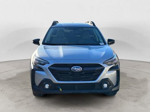 Certified 2025 Subaru Outback Premium AWD/4WD image 8
