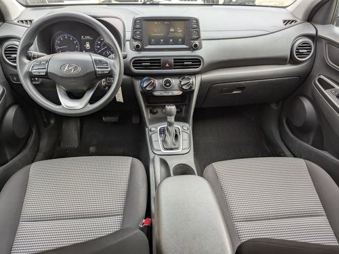 Used 2021 Hyundai Kona SE w/ Cargo Package image 8