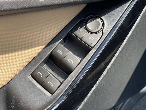 New 2026 Chevrolet Equinox ACTIV w/ Convenience Package III image 24