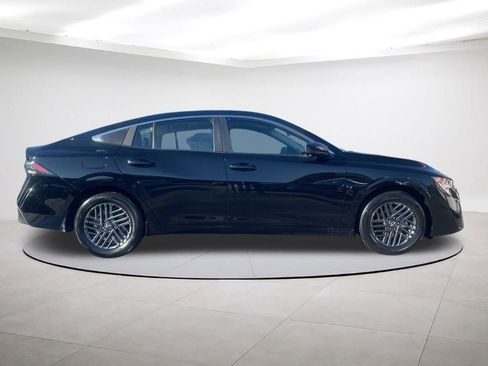 New 2026 Nissan Sentra SV FWD image 1