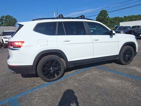 Used 2024 Volkswagen Atlas SE AWD/4WD image 20