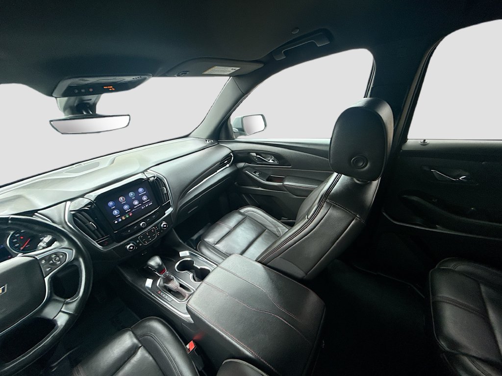 Used 2023 Chevrolet Traverse RS FWD image 24