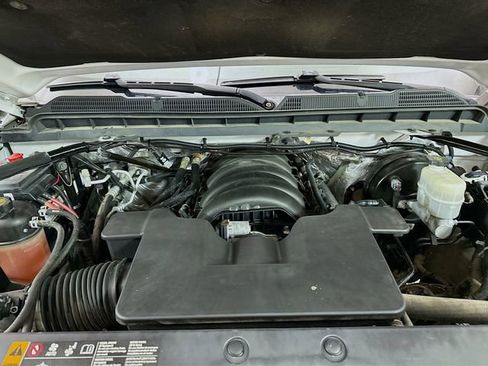 Used 2018 Chevrolet Silverado 1500 LT w/ All Star Edition image 31