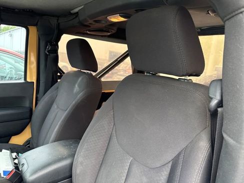 Used 2013 Jeep Wrangler Sport AWD/4WD image 11