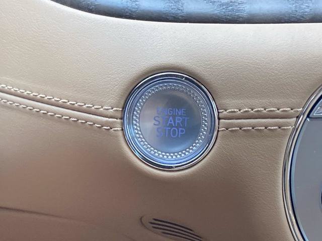 Used 2024 Genesis G90 3.5T AWD/4WD image 13