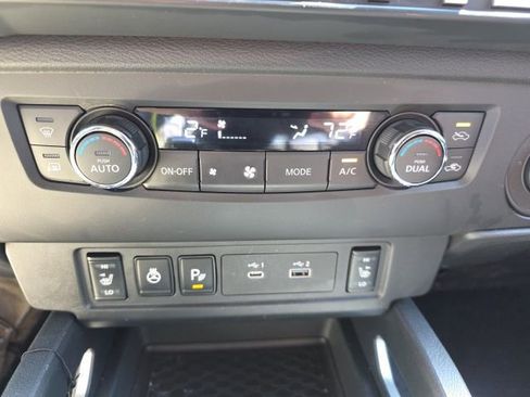 Certified 2025 Nissan Frontier SV w/ SV Convenience Package image 20