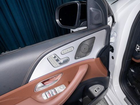 New 2026 Mercedes-Benz GLE 53 AMG 4MATIC Coupe image 11