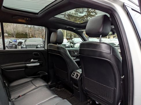 Used 2021 Mercedes-Benz GLB 250 4MATIC image 44