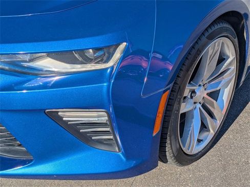 Used 2016 Chevrolet Camaro SS image 9