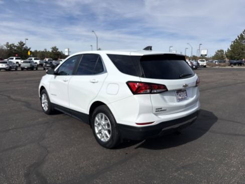 Used 2023 Chevrolet Equinox LT w/ LPO, Floor Liner Package image 6