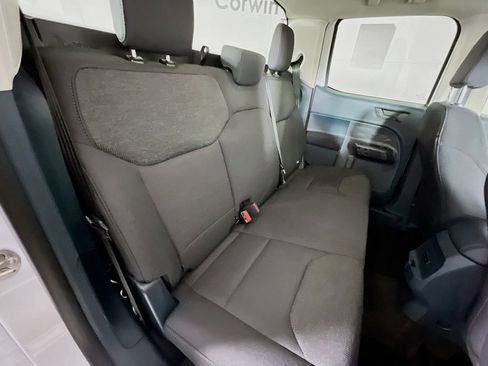 New 2025 Ford Maverick XL w/ Equipment Group 102A image 16